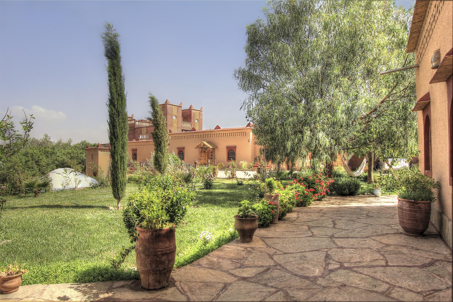 Piscine et jardins de La Perle du Dadès